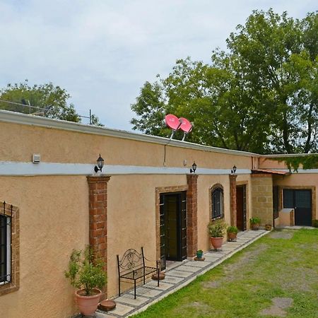 Quinta San Agustin Aparthotel Леон Екстериор снимка